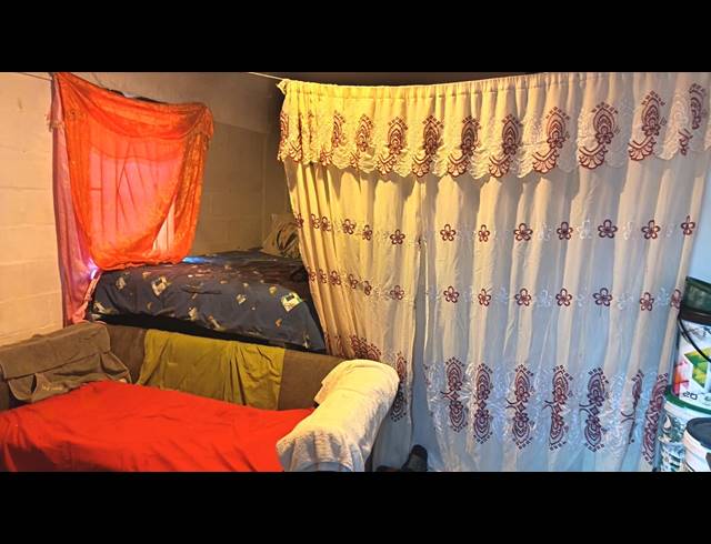 2 BEDROOM HOUSE FOR SALE IN ASANDA